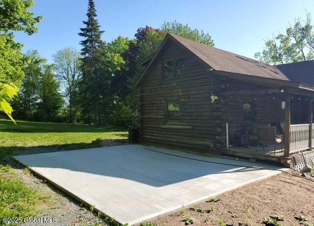 Property at 1413 Route 9, Halfmoon, NY 12065, 3 beds, 2.5 baths