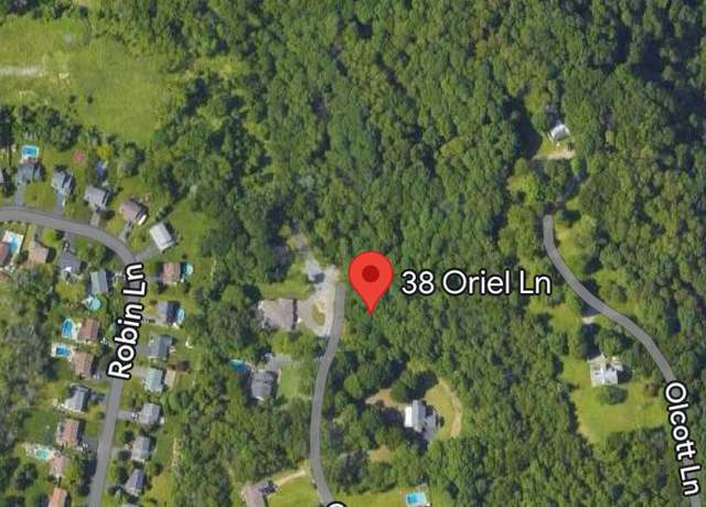 Property at 38 Oriel Ln, Rensselaer, NY 12144