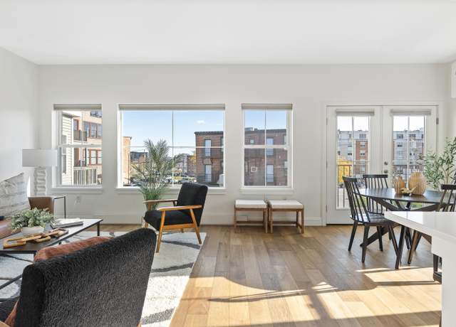 Property at 148 Newbury St #2, Portland, ME 04101, 2 beds, 1 bath