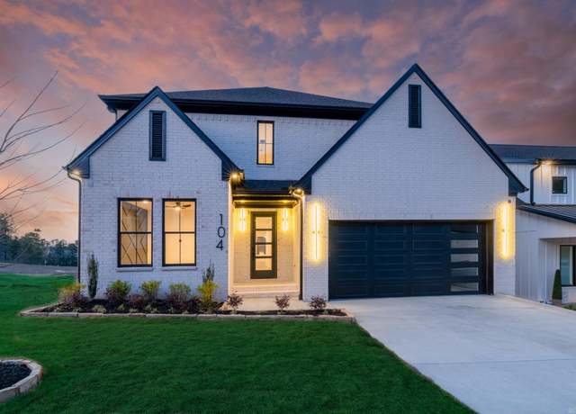 Property at 104 Calion Ct, Little Rock, AR 72223, 4 beds, 4.5 baths