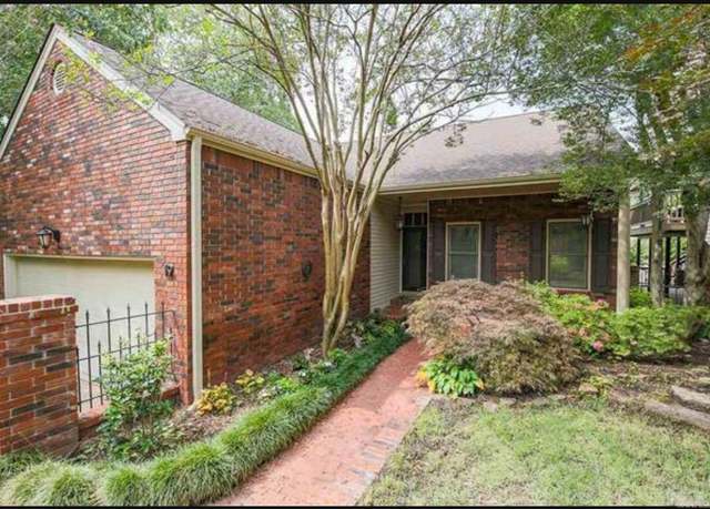 Property at 801 Pleasant Valley Drive, Unit 19, Little Rock, AR 72227, 4 beds, 4 baths