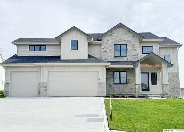 Property at 17018 Daniel St, Bennington, NE 68007, 4 beds, 3.5 baths