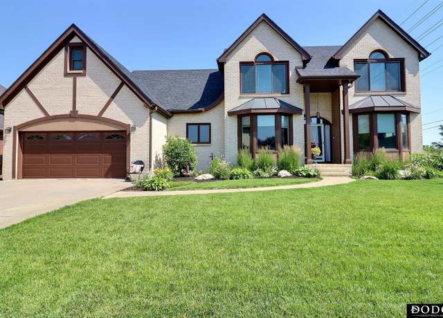 Property at 2534 Park Place Dr, Fremont, NE 68025, 3 beds, 3.5 baths