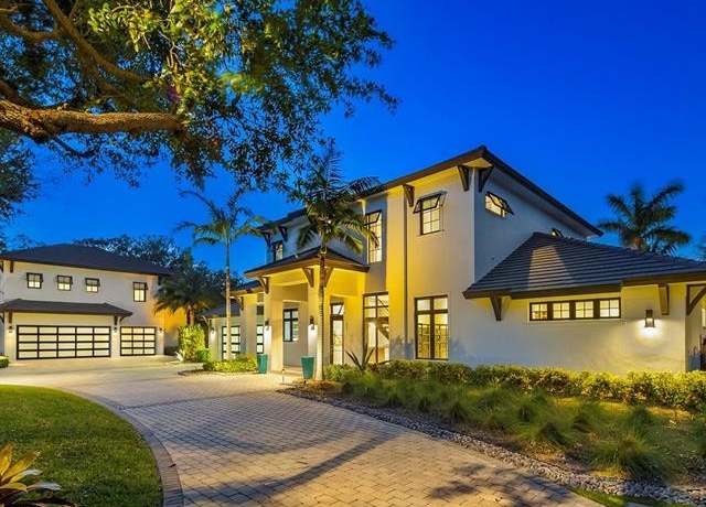 Property at 101 Carica Rd, Naples, FL 34108, 6 beds, 7.5 baths