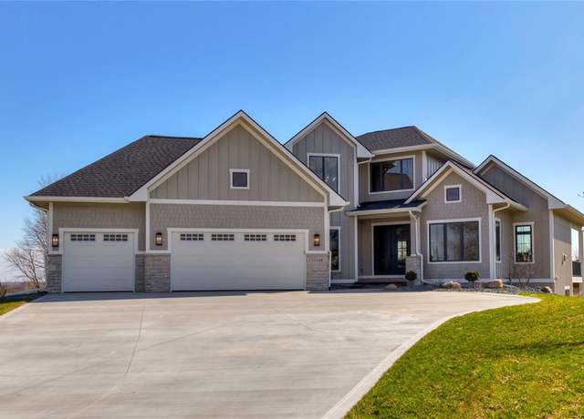Property at 11528 NW Brookefield Ct, Grimes, IA 50111, 6 beds, 4.5 baths