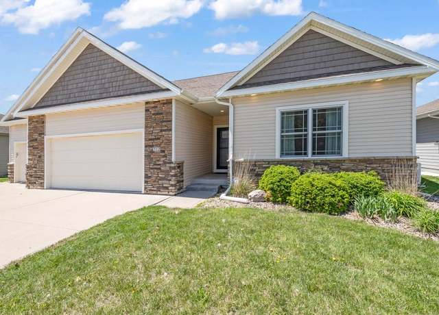 Property at 312 Evergreen Dr NW, Bondurant, IA 50035, 4 beds, 3 baths