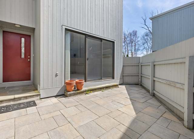 Property at 11 Quince Ct #11, Ridgefield, CT 06877, 1 bed, 1 bath