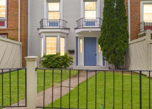 Property at 4318 Gramercy Cir, Alexandria, VA 22309, 4 beds, 2.5 baths