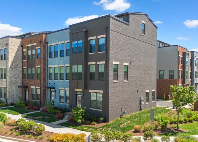 Property at 12998 Hattontown Sq, Herndon, VA 20171, 3 beds, 4 baths