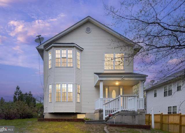 Property at 2924 Preston Ave, Alexandria, VA 22306, 5 beds, 3.5 baths