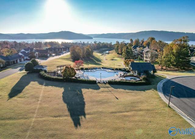 Property at 105 Eagle Ridge Dr, Guntersville, AL 35976