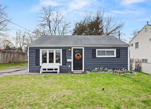 Property at 33 Hurd Ave, Garnerville, NY 10923, 2 beds, 1 bath