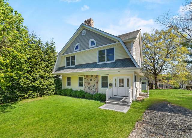 Property at 4 Bogert Ave, White Plains, NY 10606, 3 beds, 2.5 baths