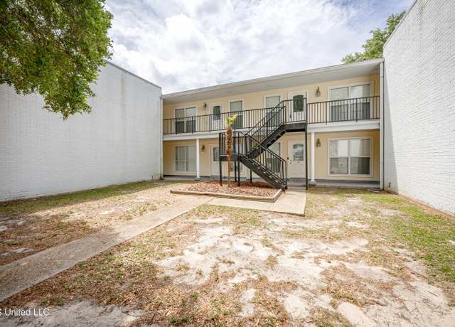 Property at 3230 Cumberland Rd #18, Ocean Springs, MS 39564, 3 beds, 2 baths