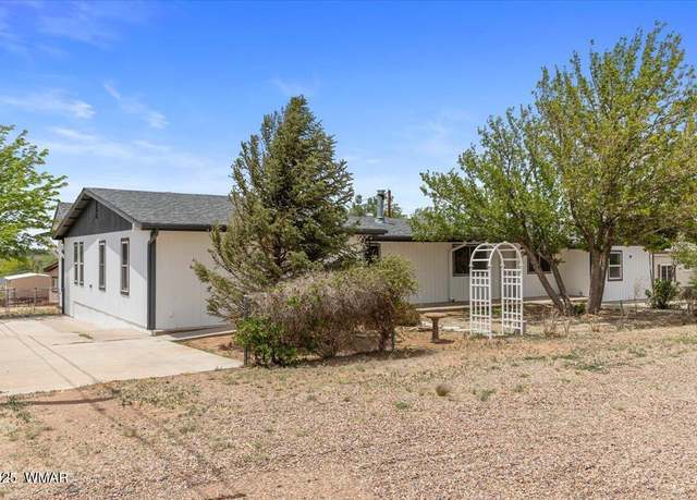 Property at 118 S 700 St Unit E, Taylor, AZ 85939, 5 beds, 2 baths