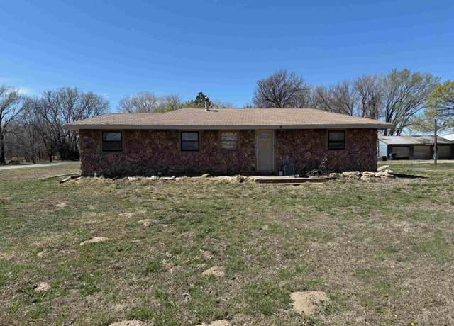 Property at 6203 S Seneca St, Wichita, KS 67217, 2 beds, 2 baths