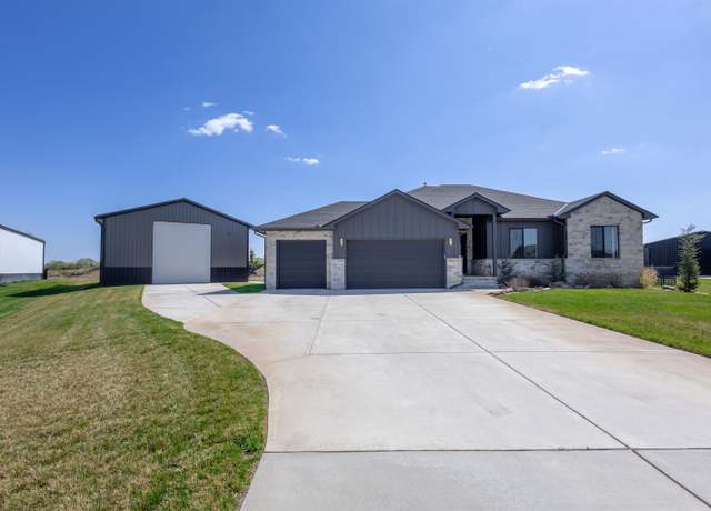 Property at 11845 W Cherese Ct, Wichita, KS 67215, 5 beds, 3 baths
