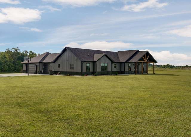 Property at 437 Argo Ln, Billings, MO 65610, 4 beds, 2.5 baths