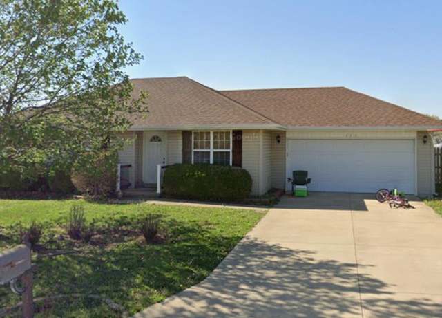 Property at 111 Spruce Ave, Clever, MO 65631, 3 beds, 2 baths
