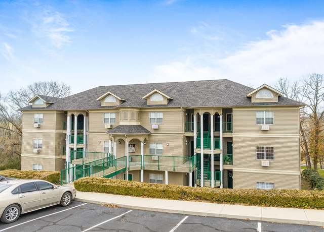 Property at 813 Holiday Rdg #3, Branson, MO 65616, 2 beds, 2 baths