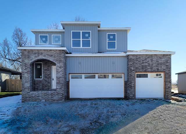 Property at 102 E Acacia Cir, Clever, MO 65631, 5 beds, 2.5 baths