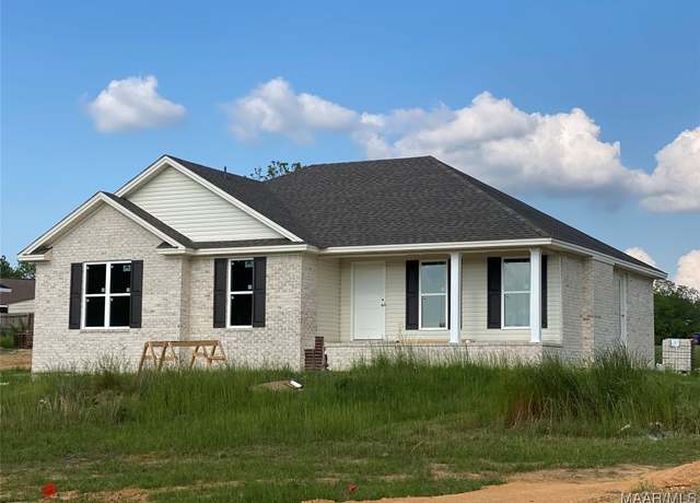 Property at 40 Autumn Trail Cir, Wetumpka, AL 36092, 3 beds, 2 baths