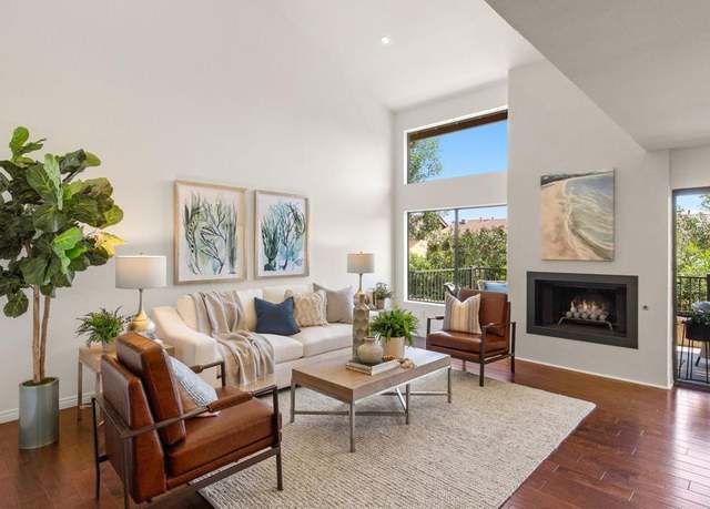 Property at 6515 Caminito Sinnecock, La Jolla, CA 92037, 3 beds, 2.5 baths