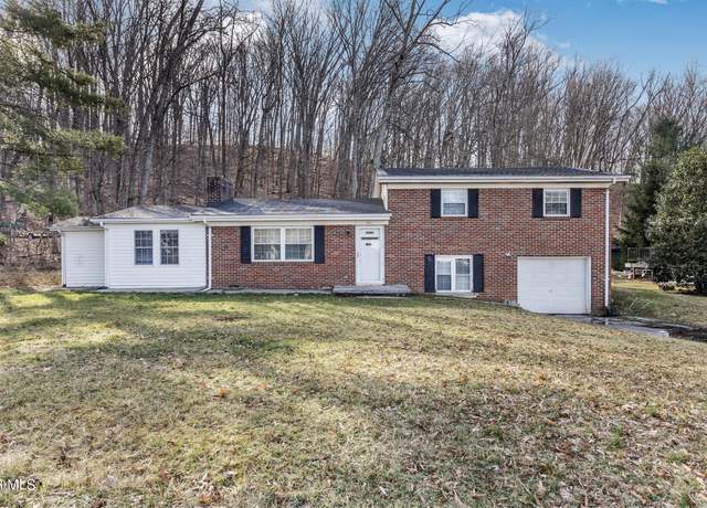 Property at 145 Indiana Street St, Bristol, VA 24201, 4 beds, 2.5 baths