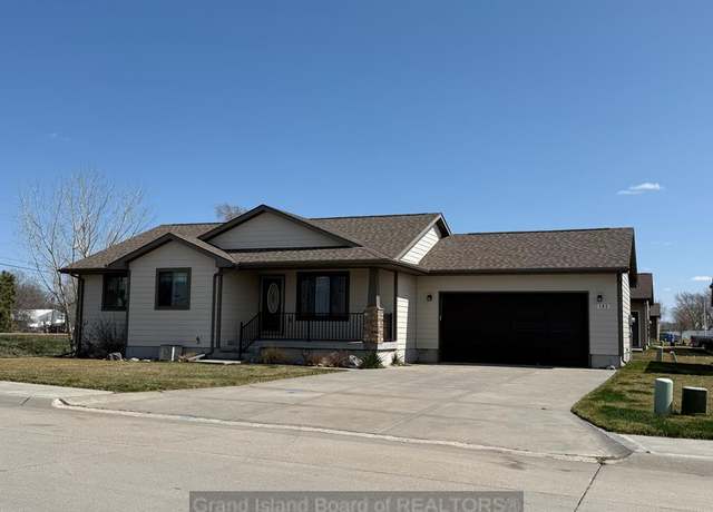 Property at 103 Buffalo Grass St, Grand Island, NE 68803, 3 beds, 2 baths