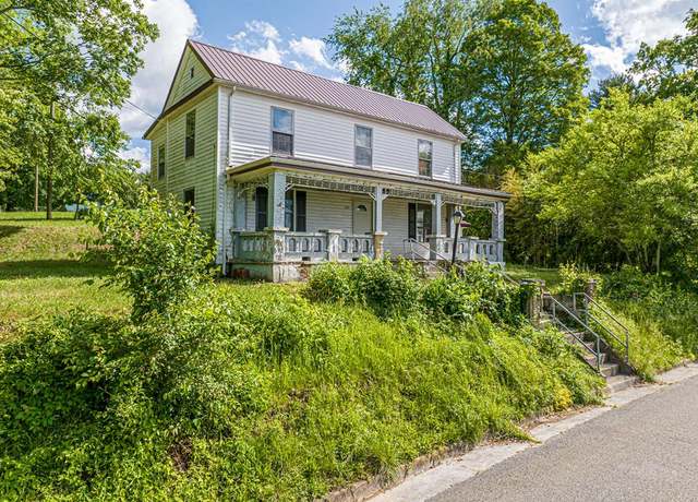 Property at 320 SE Madison St, Abingdon, VA 24210, 4 beds, 1 bath