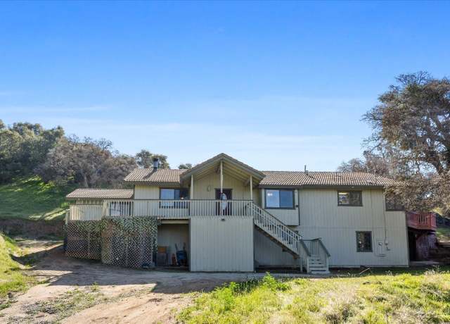 Property at 19225 Jacks Hill Rd, Tehachapi, CA 93561, 4 beds, 2 baths