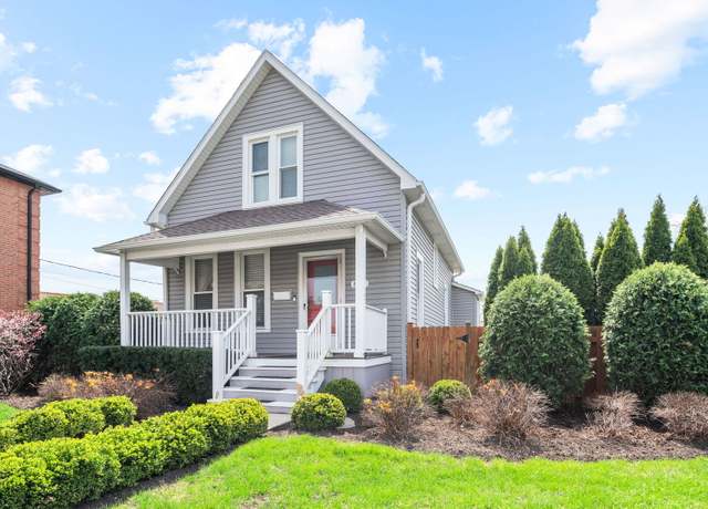 Property at 809 W Touhy Ave, Park Ridge, IL 60068, 3 beds, 1 bath