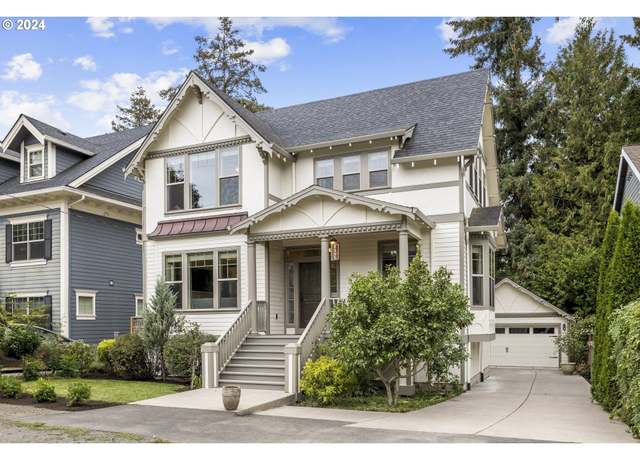 Property at 8235 SW 47th Ave, Portland, OR 97219, 4 beds, 3.5 baths