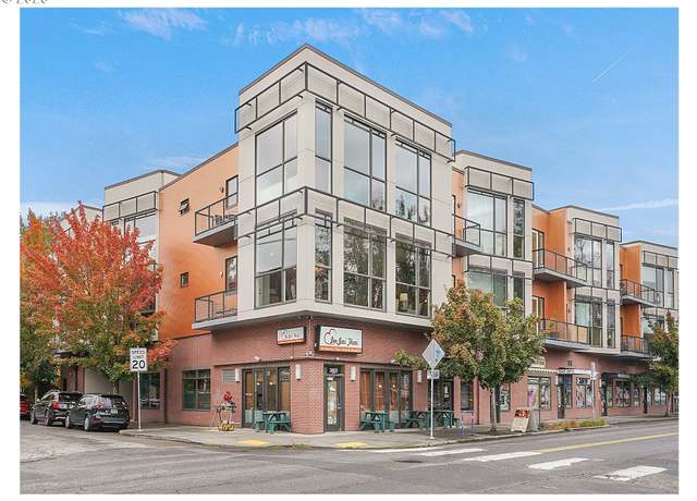 Property at 838 SE 38th Ave #311, Portland, OR 97214, 1 bed, 1 bath