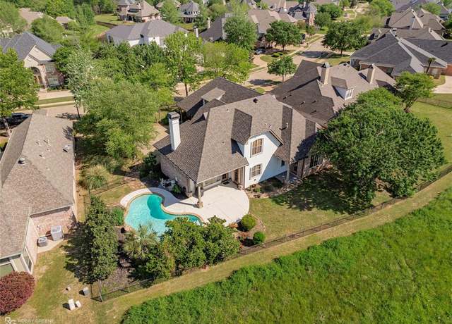 Property at 524 Hunters Run, Bossier City, LA 71111, 5 beds, 3.5 baths