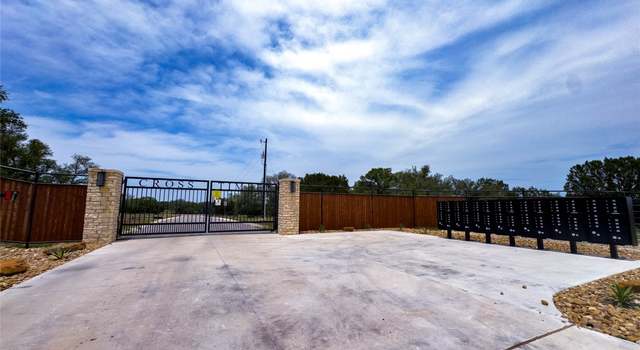 Photo of 659 Shin Oak Dr, Lampasas, TX 76550