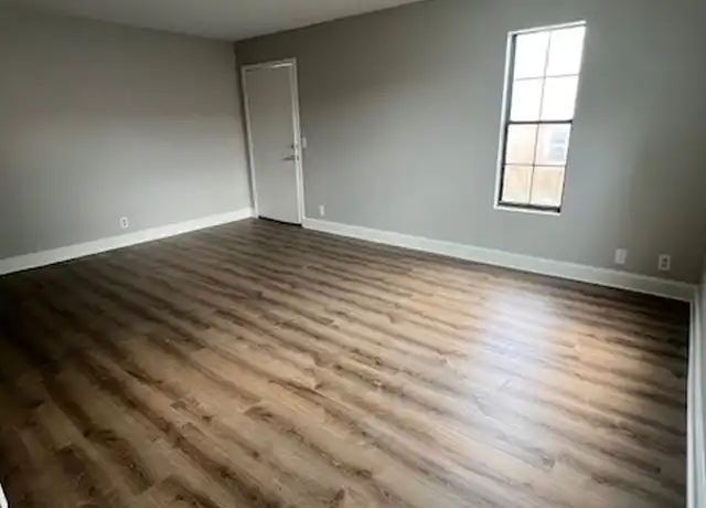 Property at 101 E Gray St, Gallatin, TN, 37066, 1 bed, 1 bath, [object Object]
