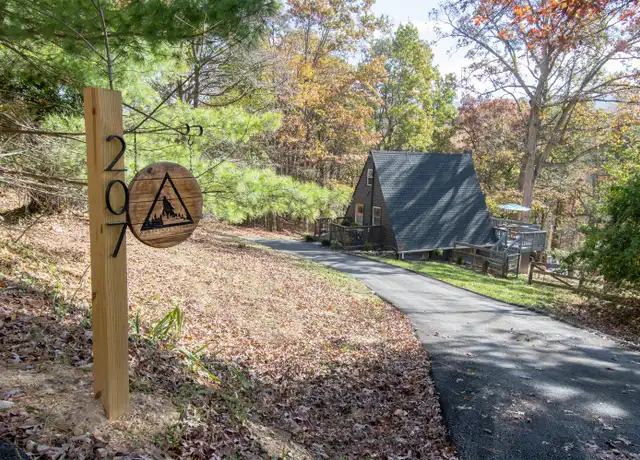 Property at 207 Gary Ln, Front Royal, VA, 22630, 2 beds, 1 bath, [object Object]
