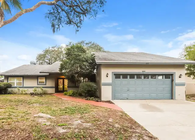 Property at 1031 Peninsula Ave, Tarpon Springs, FL, 34689, 4 beds, 2 baths, [object Object]