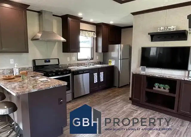 Property at Midwest - 12817 E 47th St S, Independence, MO, 64055, 2-3 beds, 1-2 bath, [object Object]