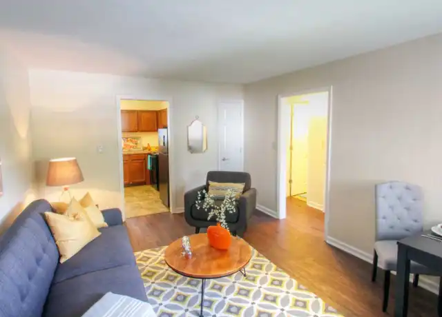 Property at Country Club - 360 Sandra Ln, Indianapolis, IN, 46227, 0-2 beds, 1 bath, [object Object]