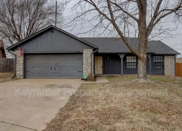 Property at 520 W Roanoke St, Broken Arrow, OK, 74011, 3 beds, 2 baths, [object Object]