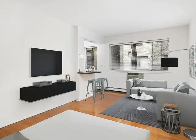 Property at 515 W Barry Ave, Chicago, IL, 60657, 0-1 beds, 1 bath, [object Object]