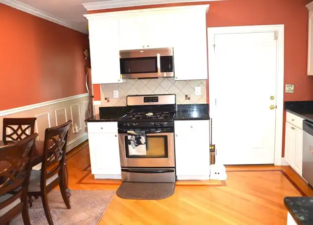 Property at 5 Charles St #1, Wakefield, MA, 01880, 3 beds, 2 baths, [object Object]