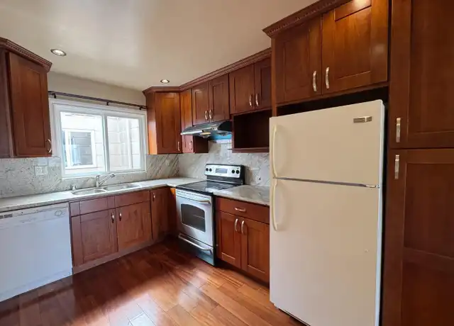 Property at 1231 18th Ave Unit 3, San Francisco, CA, 94122, 2 beds, 1 bath, [object Object]