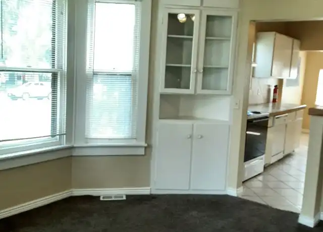 Property at 1600 7th Ave, Greeley, CO, 80631, 5 beds, 2 baths, [object Object]