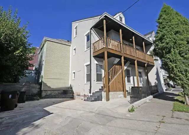Property at 845 Bakewell St Unit 1, Covington, KY, 41011, 2 beds, 1 bath, [object Object]