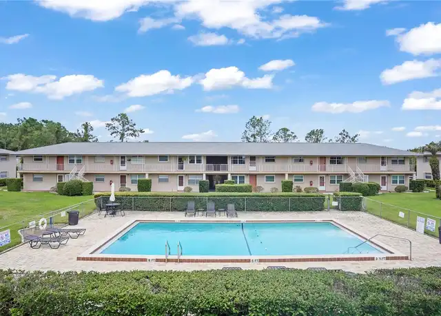 Property at 1100 E Caroline St #107, Tavares, FL, 32778, 2 beds, 2 baths, [object Object]