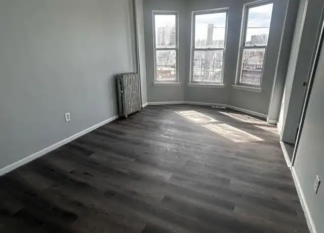 Property at 121 Ludlow St Unit 2, Yonkers, NY, 10705, 3 beds, 1 bath, [object Object]