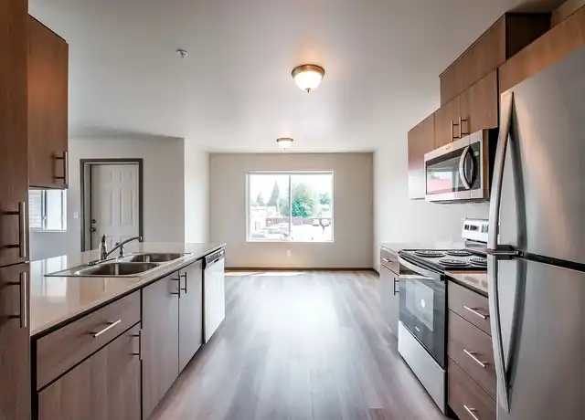 Property at 4 Corners Apartments - 178 Lancaster Dr SE, Salem, OR, 97317, 2 beds, 2 baths, [object Object]